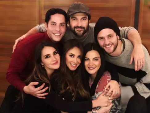 ¿Poncho Herrera manda indirectas a sus ex compañeros de RBD?